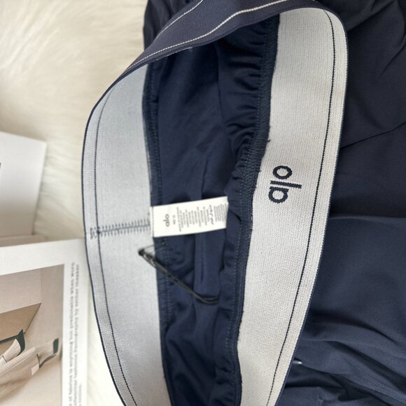 ALO athletic shorts, size M, women's - Picture 3 of 4